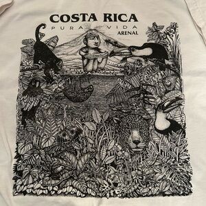 Costa Rica Pura Vida Arsenal shortsleeve tee, men S/women M, Intricate graphics